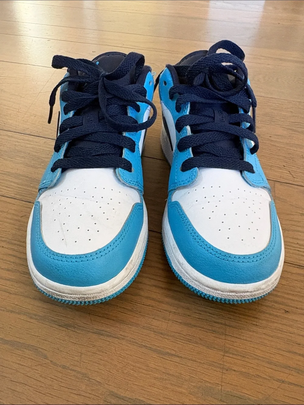 Jordan Kids' Grade School Air Jordan 1 Low Basketball Shoes